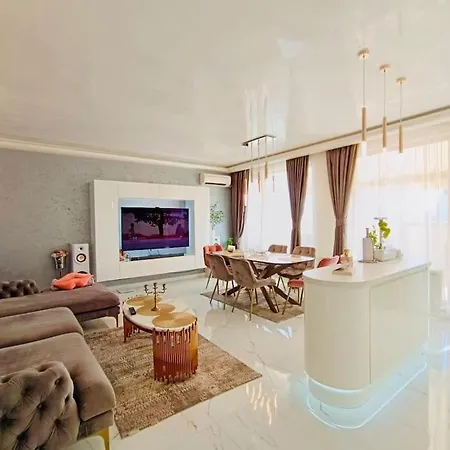 Spacious Prestige Penthouse *