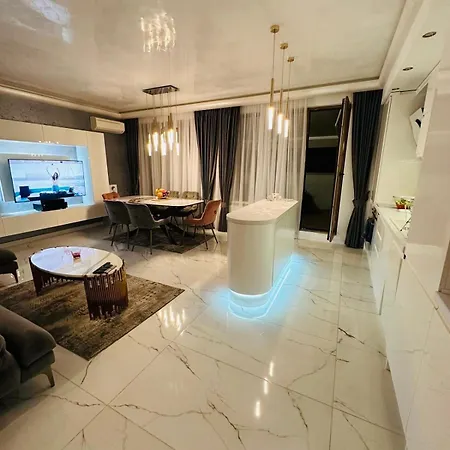 Spacious Prestige Penthouse *