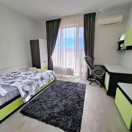 Spacious Prestige Penthouse Apartmán Varna