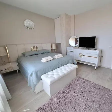 Spacious Prestige Penthouse * Varna