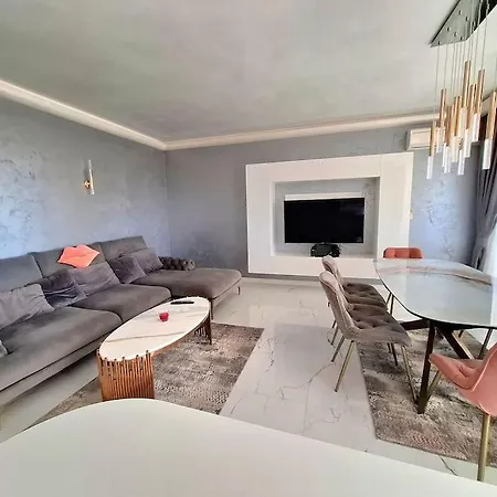 Spacious Prestige Penthouse * Várna