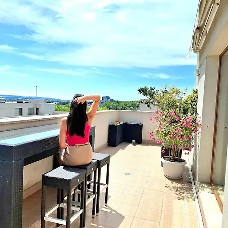 Spacious Prestige Penthouse Apartman *