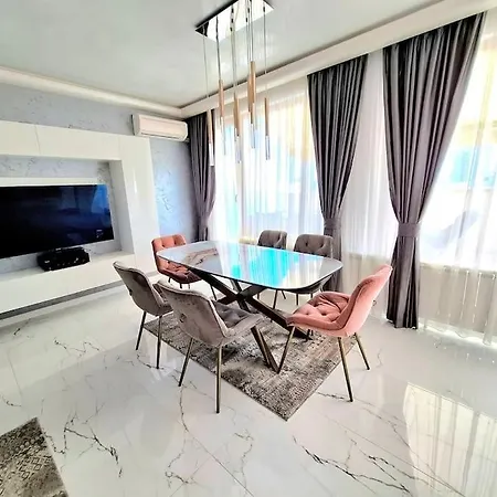 Spacious Prestige Penthouse Apartment