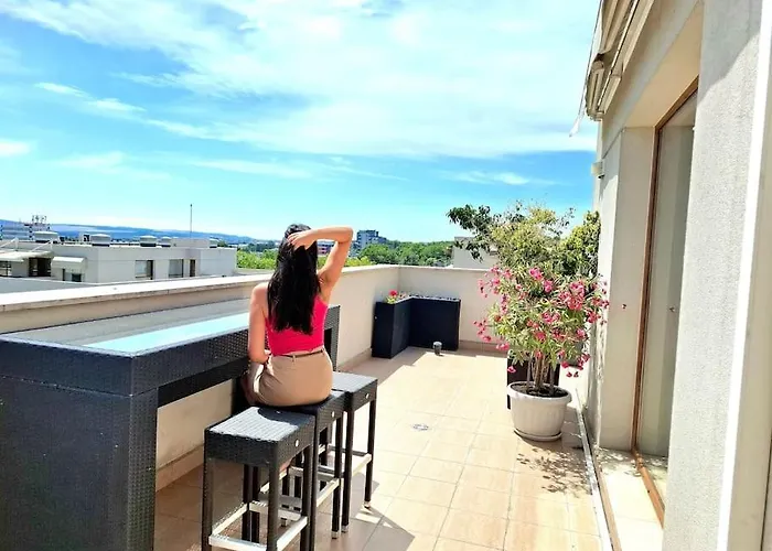 Spacious Prestige Penthouse Daire *