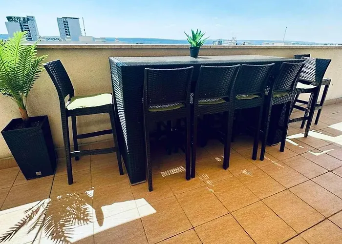 Spacious Prestige Penthouse Daire *